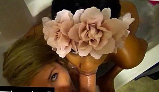 Камшоты: Yoga and dildo ass, порно видео